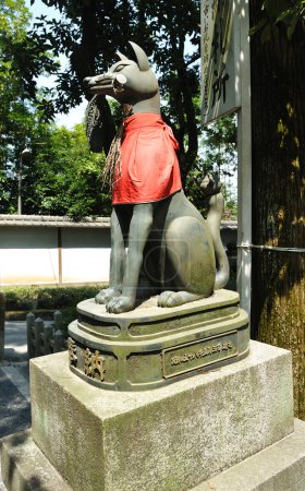 Fox statue