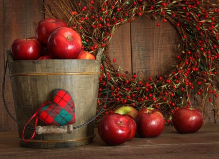Apples in wood bucket for holiday baking
