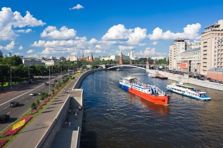 the view from embankment to moscow river 