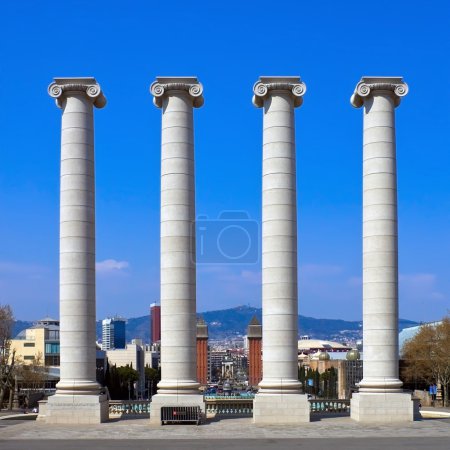 Columns at Placa de Espanya