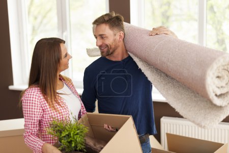 Couple during the moving house