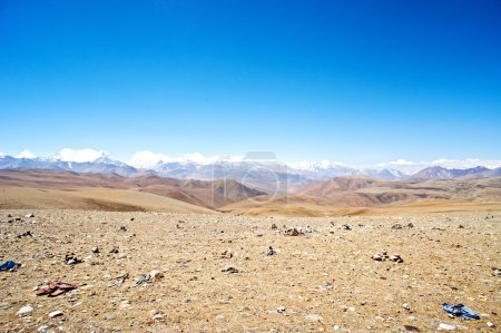 yellowish mountain road view in tibet