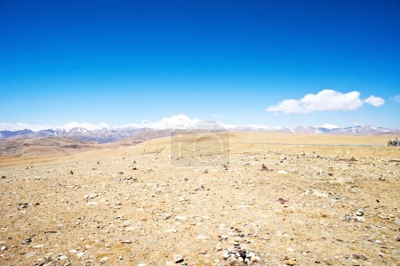 yellowish mountain road view in tibet