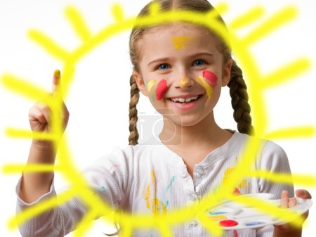 Happy summer, lovely child - Cute girl painting sun