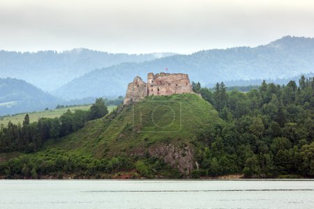 Medieval Czorsztyn castle at the lake