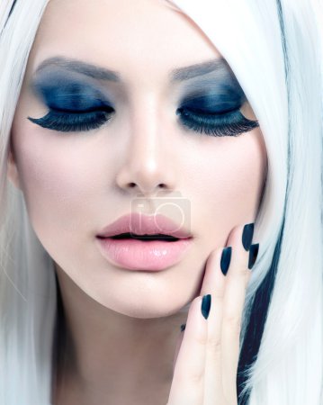 Beauty Fashion Girl black and white style. Smoky Eyes Makeup