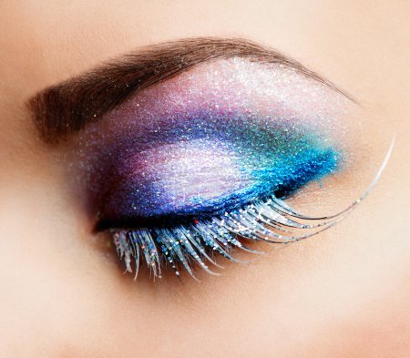 Eye Makeup. Beautiful Eyes Glitter Make-up