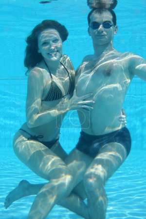 Underwater couple