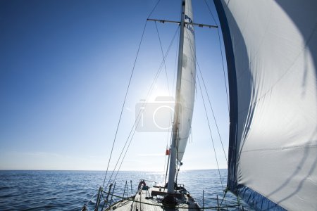 Sailing detail