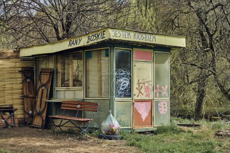 Old Kiosk with the inscription in Polish: 