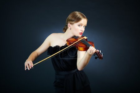 Gorgeous violinist